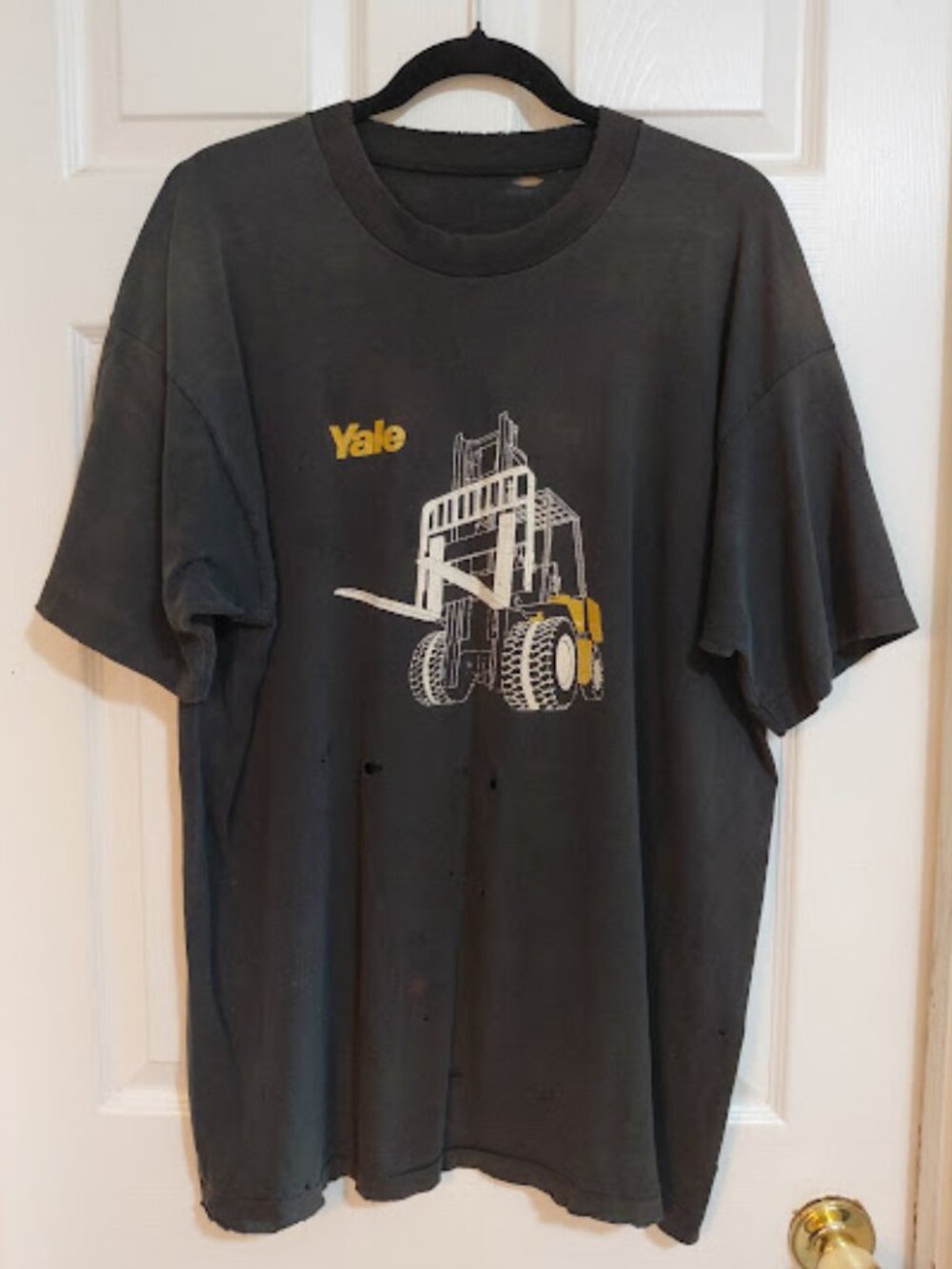 Vintage 80's 90's Yale Forklift Company Black Distressed Single Stitch T-Shirt